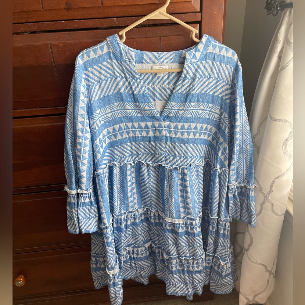 Perfect beach dress OR coverup! Worn once, no longer fits me. Great condition!